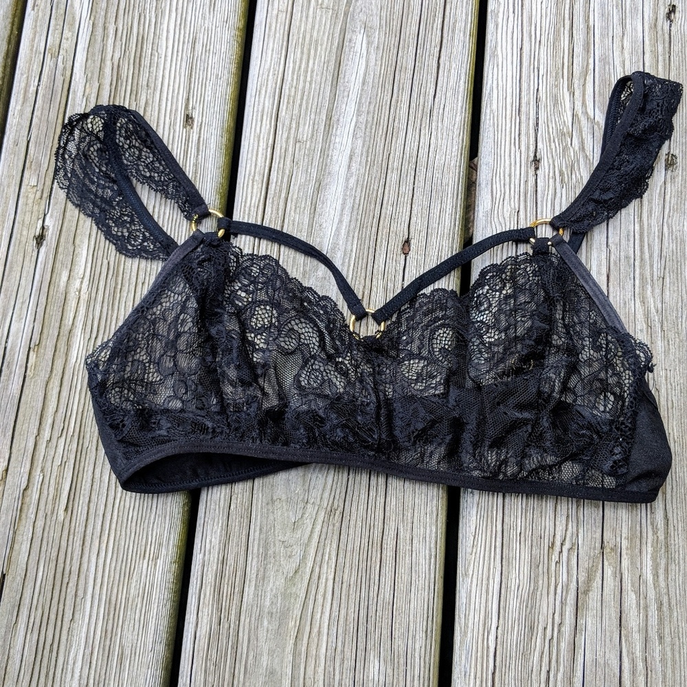 NWOT Black lace bralette